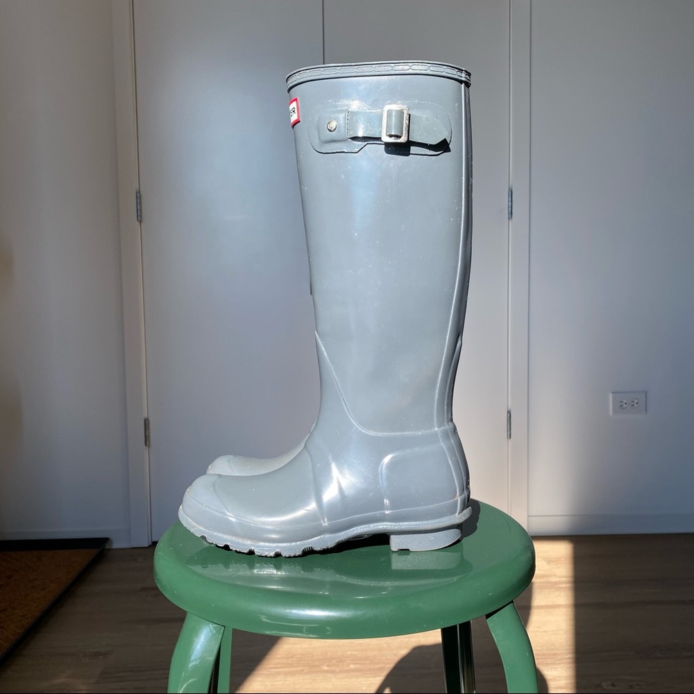 HUNTER Original Tall Gloss Gray Rain Boot, Size 6